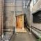 【東京都/西東京市芝久保町】西東京市芝久保町五丁目　中古戸建 アプローチ：リフォーム中（2026年8月）