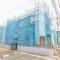 【東京都/日野市平山】日野市平山5丁目　新築戸建1号棟 建築中の外観：全3棟　写真中央