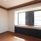 【神奈川県/川崎市麻生区王禅寺東】川崎市麻生区王禅寺東3丁目　中古戸建 洋室：約9.8帖
ウォークインクローゼット付き