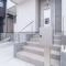 【神奈川県/川崎市多摩区南生田】川崎市多摩区南生田　新築戸建　全2棟　1号棟 玄関
