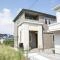 【神奈川県/川崎市多摩区南生田】ラグラス読売ランド前9　2号棟 外観：写真奥の建物。全２棟。