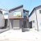 【神奈川県/藤沢市石川】藤沢市石川6丁目　新築戸建7号棟 リビング・ダイニング：全8棟　写真中央