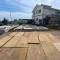 【東京都/町田市小山町】町田市小山町　新築戸建2号棟 建築中の外観：全2棟／写真中央