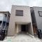 【神奈川県/川崎市多摩区菅城下】川崎市多摩区菅城下　新築戸建D号棟 外観：全4棟　写真中央