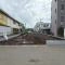【東京都/町田市木曽東】町田市木曽東1丁目　新築戸建2号棟 建築中の外観：全2棟
奥