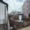 【東京都/町田市木曽東】町田市木曽東1丁目　新築戸建2号棟 建築中の外観：左側通路から奥