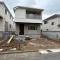 【神奈川県/川崎市麻生区向原】川崎市麻生区向原3丁目　新築戸建4号棟 建築中の外観：全7棟