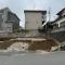 【神奈川県/座間市入谷東】座間市入谷東3丁目新築戸建　1号棟 建築中の外観：全二棟現場　写真中央　一号棟