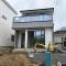 【神奈川県/横浜市磯子区洋光台】磯子区洋光台4丁目　新築戸建　2号棟/全2棟 建築中の外観：中央　2号棟/全2棟
