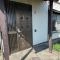 【神奈川県/横浜市栄区亀井町】栄区亀井町　中古戸建 玄関