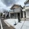 【東京都/小金井市貫井南町】小金井市貫井南町新築戸建　全2棟　1号棟 外観：全2棟（写真中央）