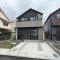 【東京都/日野市大字石田】日野市大字石田新築戸建 2号棟 全2棟 外観：全2棟（写真中央）