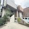 【東京都/世田谷区上用賀】世田谷区上用賀4丁目中古戸建 玄関