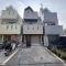 【東京都/世田谷区千歳台】世田谷区千歳台五丁目戸建て 外観：写真中央