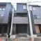 【東京都/豊島区池袋】池袋1丁目新築戸建　2号棟 建築中の外観：全4棟　2号棟は写真左から2番目
