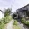【東京都/稲城市坂浜】稲城市坂浜中古戸建 外観：写真奥