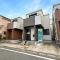 【神奈川県/川崎市高津区東野川】川崎市高津区東野川1丁目　中古戸建 外観：写真中央右側