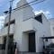 【東京都/国分寺市西恋ヶ窪】国分寺市西恋ヶ窪4丁目新築戸建 1号棟／全3号棟 外観：全3号棟、角地、公道 南東側5.0ｍから見て一番左側。