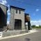 【神奈川県/横浜市戸塚区上矢部町】戸塚区上矢部町　新築戸建　2号棟/全5棟 外観：写真中央　全5棟/2号棟