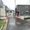 【神奈川県/茅ヶ崎市香川】茅ヶ崎市香川5丁目　新築戸建　2号棟/全10棟 前面道路：中央　2号棟
右側　1号棟
左側　3号棟