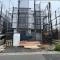 【神奈川県/横浜市泉区中田南】泉区中田南5丁目　新築戸建　5号棟/全7棟 建築中の外観：写真中央　5号棟/全9棟