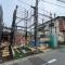 【神奈川県/横浜市泉区中田南】泉区中田南5丁目　新築戸建　7号棟/全7棟 建築中の外観：写真中央　7号棟/全9棟