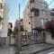 【東京都/文京区千石】文京区千石四丁目　中古戸建 外観：写真中央の奥