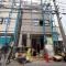 【東京都/江東区東砂】江東区東砂4丁目新築戸建 1号棟 建築中の外観：右側（全2棟)