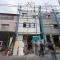 【東京都/江東区東砂】江東区東砂4丁目新築戸建 2号棟 建築中の外観：左側（全2棟）