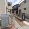 【東京都/練馬区西大泉】練馬区西大泉3丁目中古戸建 アプローチ：写真左奥側