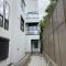 【東京都/品川区戸越】品川区戸越2丁目新築戸建　B棟 建築中の外観：全2棟／奥側