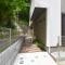 【神奈川県/横浜市港北区大曽根台】港北区大曽根台　新築戸建て アプローチ