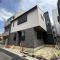 【東京都/江戸川区平井】平井三丁目新築一戸建A棟 建築中の外観：【全2棟／写真中央】
