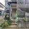 【埼玉県/川越市南大塚】川越市南大塚六丁目　中古戸建て 玄関：塗装工事中