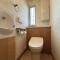 【滋賀県/大津市青山】大津市青山8丁目中古戸建 手洗いカウンター付きのトイレです