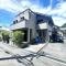 【兵庫県/神戸市灘区城の下通】兵庫県神戸市灘区城の下通3丁目 一戸建て 外観：鉄骨造3階建、全居室6帖以上の邸宅。全居室窓付きで、陽当り・通風良好。3階に2面のスカイテラス付き。