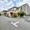 【東京都/練馬区田柄】練馬区田柄4丁目 中古一戸建て 前面道路は公道南６ｍ・西６ｍ、開放的な角地です。