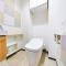 【埼玉県/さいたま市浦和区常盤】サンマンションドゥーシェ浦和常盤 トイレ：エコカラット・手洗い場付き