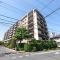 【埼玉県/さいたま市緑区原山】ウィズ浦和コンフォートレジデンス 外観：角地に接する、ゆとりのある配棟です