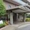 【千葉県/松戸市三ケ月】新松戸ガーデニア エントランス