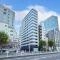 【東京都/中央区築地】ウィルローズ築地 外観：画像中央の建物