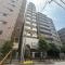 【東京都/豊島区巣鴨】巣鴨第2SYマンション 外観：左から2番目の白い建物