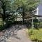 【神奈川県/横浜市神奈川区羽沢町】宮向団地 三街区弐号棟 敷地内