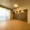 【神奈川県/横浜市西区西平沼町】ヨコハマタワーリングスクエア THE  WEST リビング・ダイニング：壁面一部にエコカラット施工/アクセント照明設置/新規エアコン設置