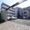 【神奈川県/藤沢市片瀬】プラウド湘南藤沢 駐車場：利用の際には月額料金がかかります。