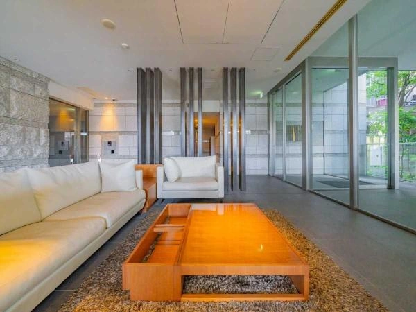 【東京都/品川区東五反田3丁目】プラウドタワー高輪台 ロビー