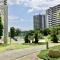 【千葉県/市川市島尻】クレストシティタワーズ浦安 ブライトウィング棟 敷地内