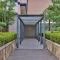 【神奈川県/川崎市中原区新丸子東】パークシティ武蔵小杉ステーションフォレストタワー 敷地内