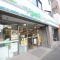 【東京都/港区南麻布】インペリアル南麻布コートアンドサテライト サテライト棟  ファミリーマート　南麻布4丁目店