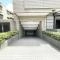 【東京都/新宿区南町】パレ市ヶ谷 駐車場入口